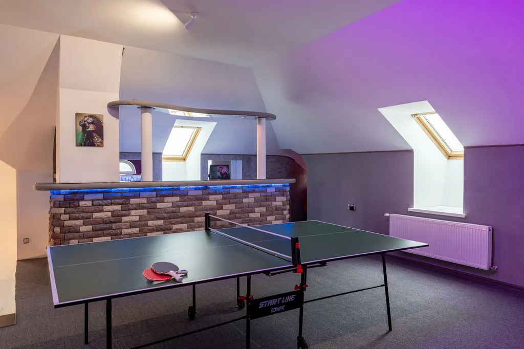 Коттедж с бассейном