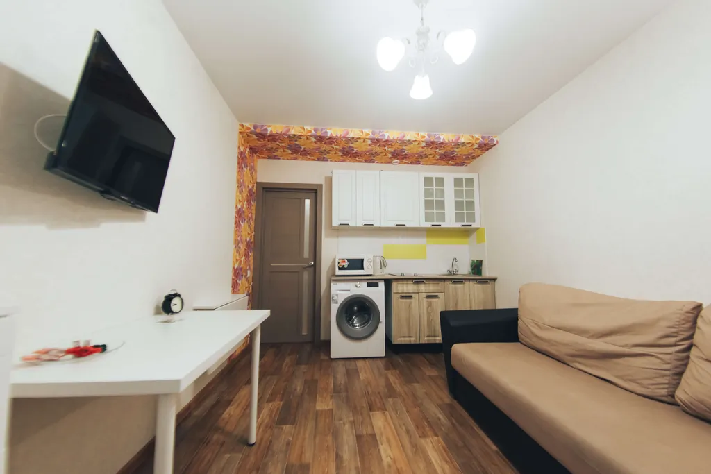 Квартира в 150 метрах от НИИ онкологии и Лагерного сада