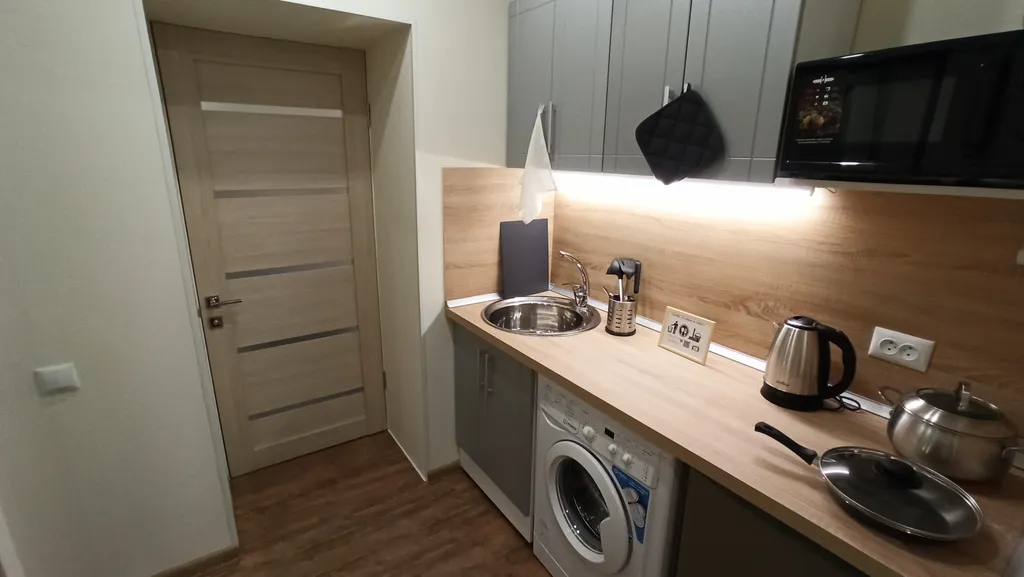 Двухместная студия рядом с метро «Площадь Маркса»