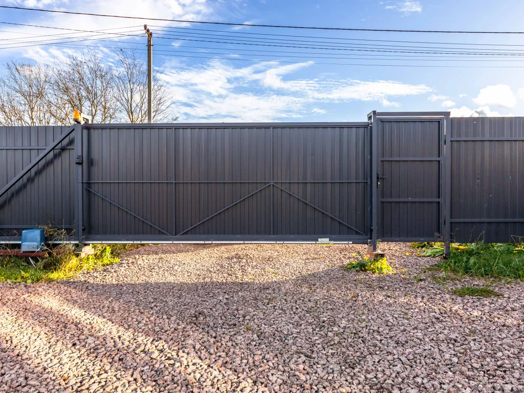 Коттедж Уютный современный дом с чаном вблизи елового леса — Черемыкино