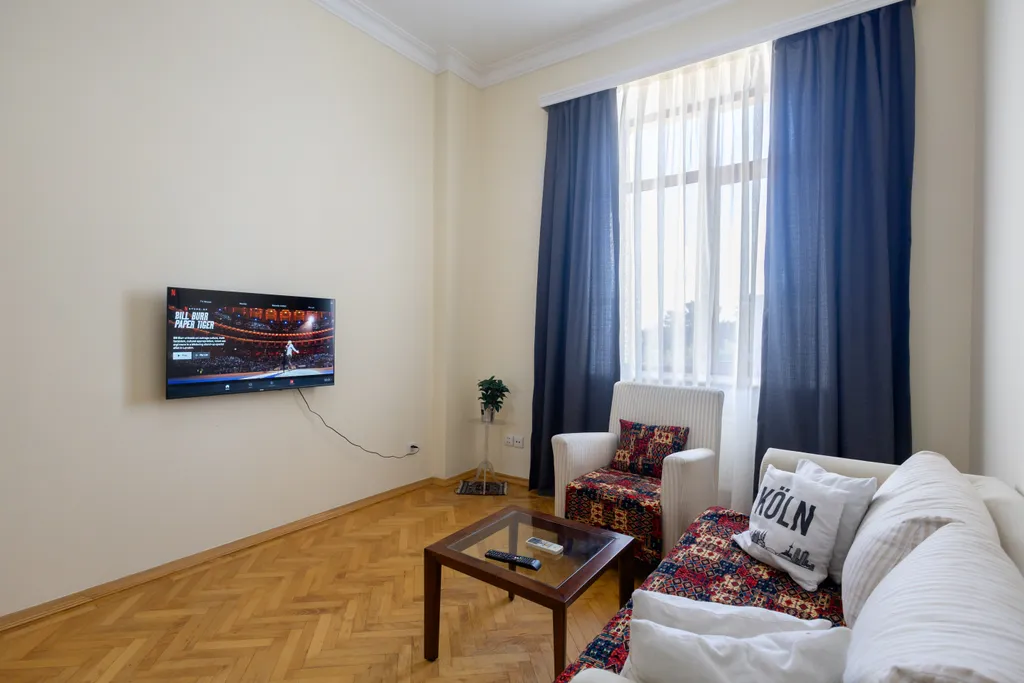 Апартамент с видом на бульвар на Торговой