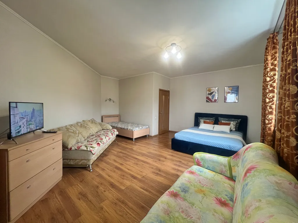 Просторная однушка на ЖД вокзале, не берем оплату за финальную уборку