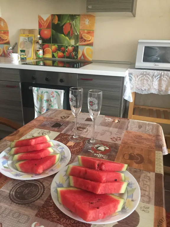 Большая и уютная квартира с кондиционером в хорошем районе
