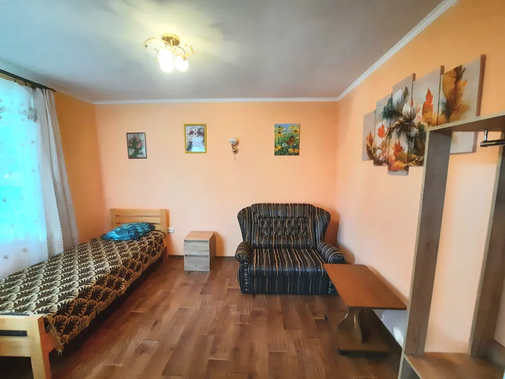 Семейный двухкомнатный номер-полулюкс