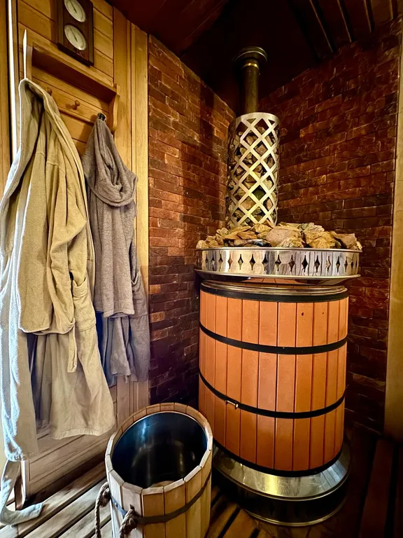 Домик с баней Азазель в лесу