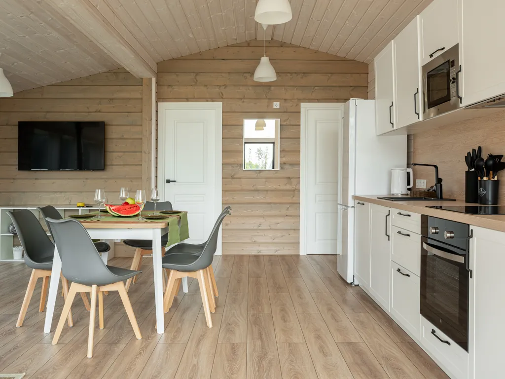 Большой семейный дом