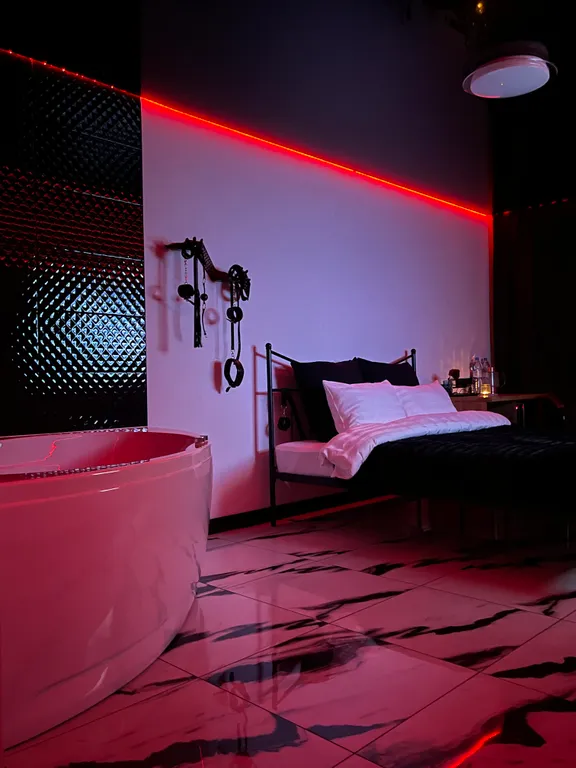 Апартамент для свиданий с джакузи