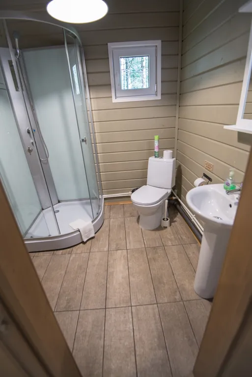 Коттедж Коттедж для 8 чел. с 3мя спальнями — Тосно