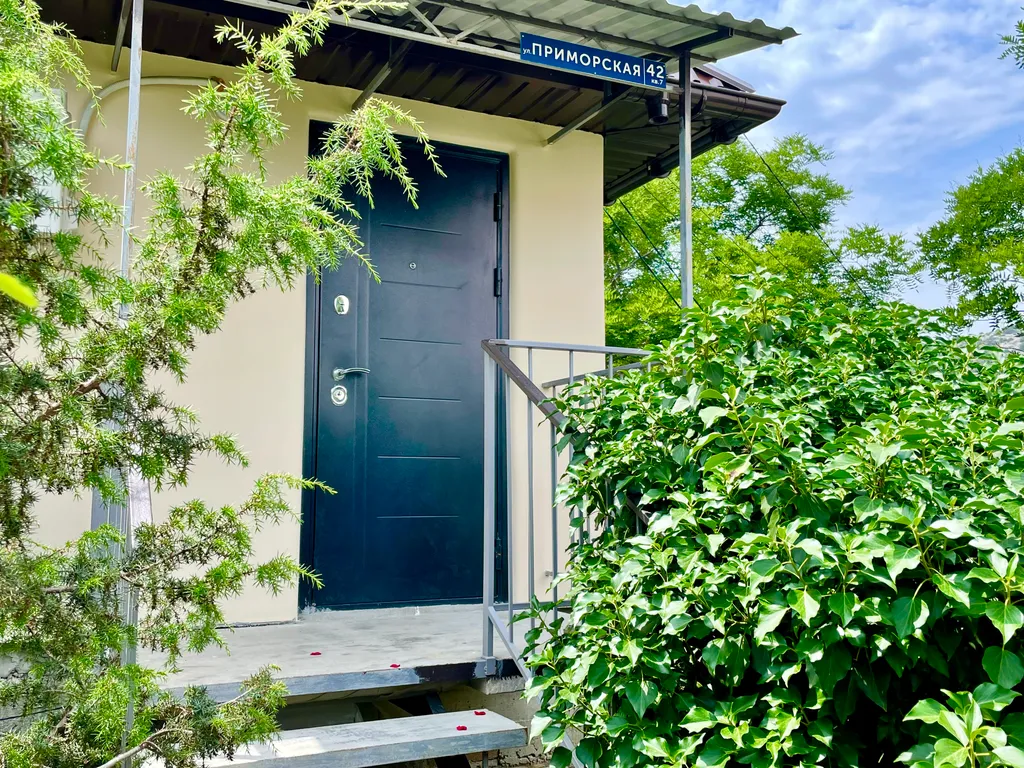 Коттедж «Летний» с видом на Генуэзскую крепость