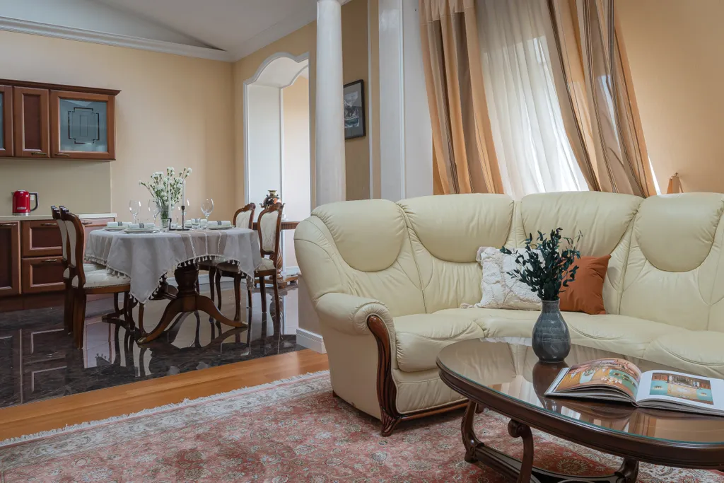 Квартира Квартира MyHomeYourHome у Большой Невы — Санкт-Петербург