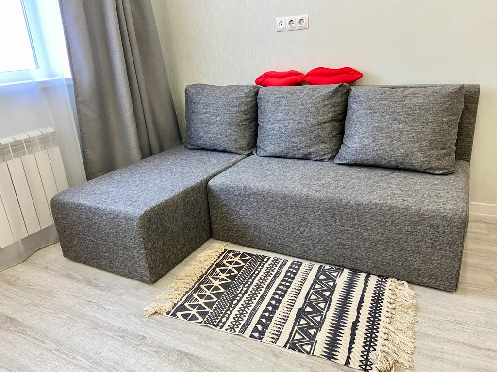 В новом доме просторная студия, до центра 5 минут