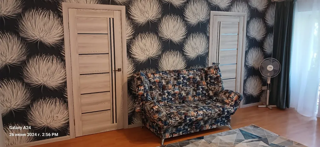 Уютная квартира в центре города, с видом на реку Ловать