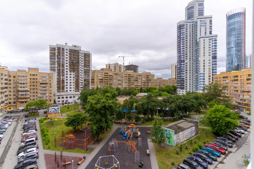 Просторная квартира с гидромассажной ванной и балконом