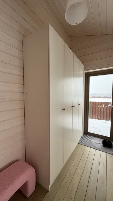 Большой новый дом с сауной и камином в элитном поселке