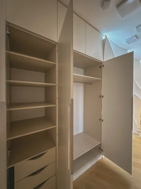 Квартира с видом на озеро в центре Светлогорска