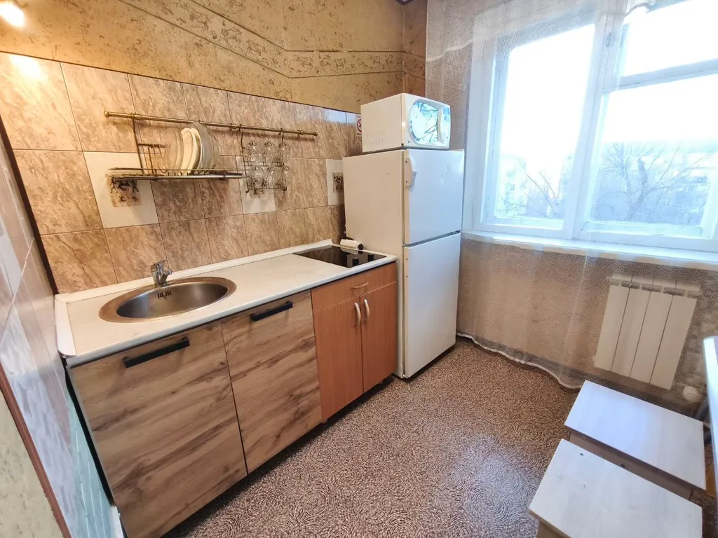 Двухкомнатная квартира в районе предмостной площади