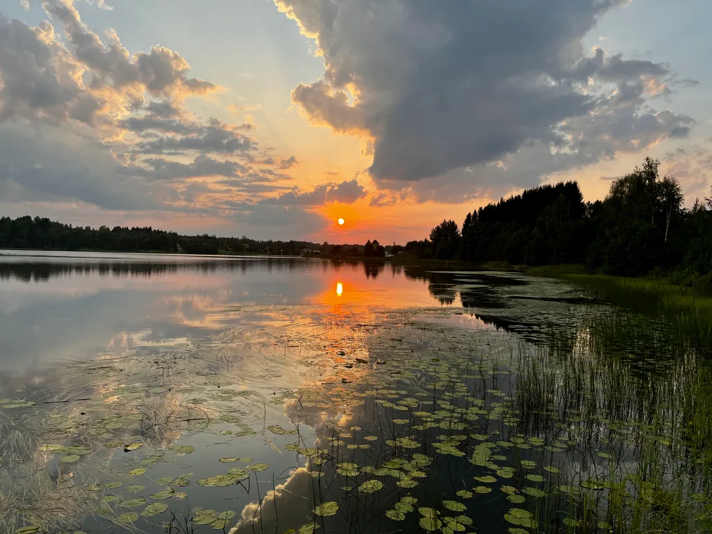 Дом-студия на берегу озера