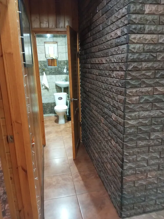 Дом с бассейном, и баней