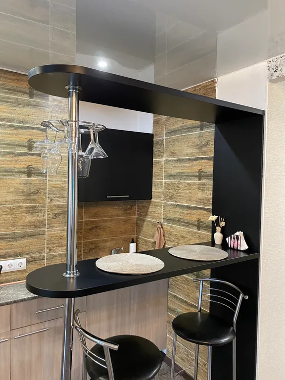 Уютная квартира в спальном районе с видом на озеро