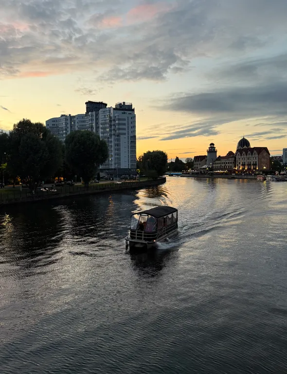 Квартира Уютная квартира рядом с Рыбной деревней и собором Иммануила Канта — Калининград