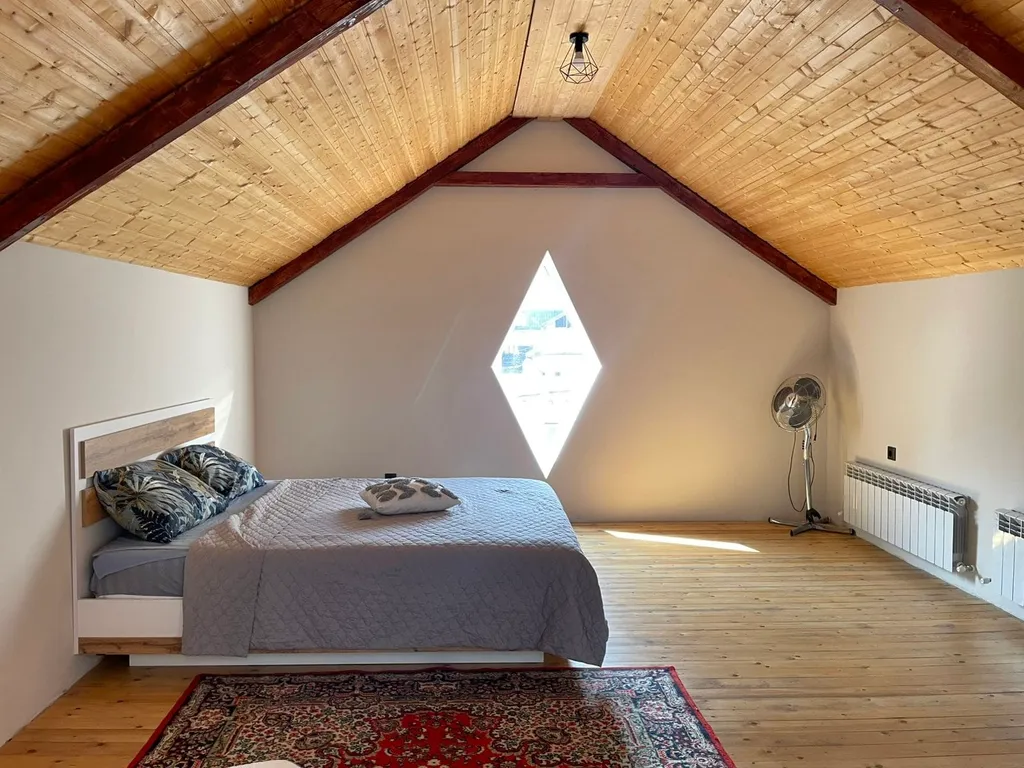 Коттедж Коттедж Трёхкомнатная квартира в историческом центре — Махачкала