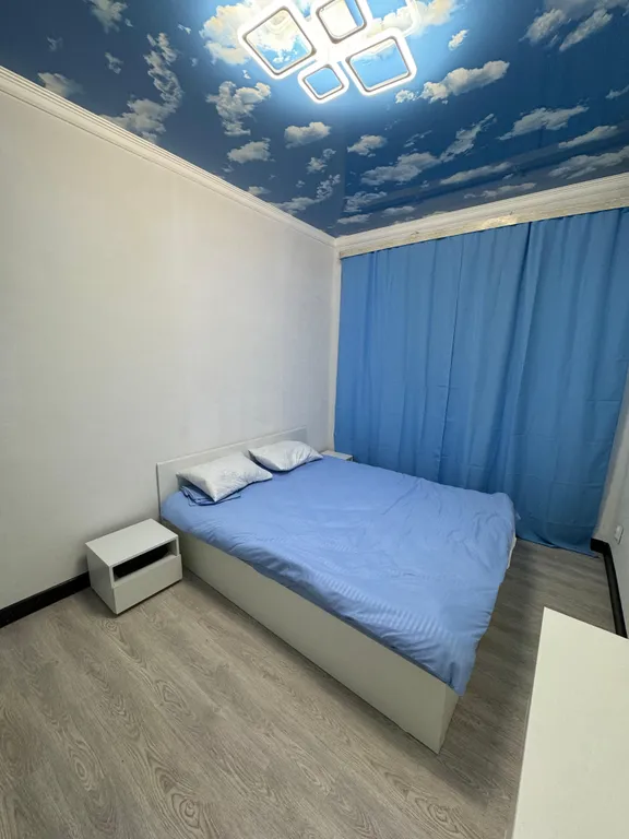 Светлая трёхкомнатная квартира с ремонтом рядом с морем и парком