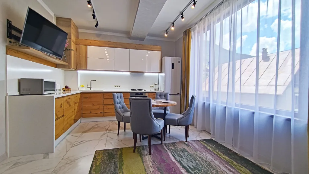 Красивый и современный апартамент со спальней