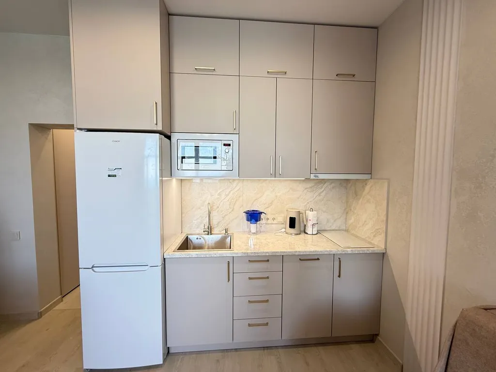 Прекрасная квартира-студия на берегу моря