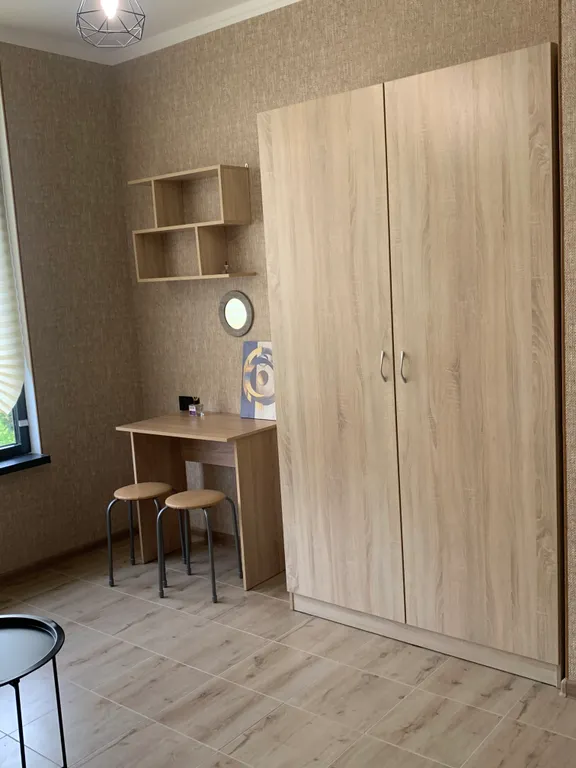 Комфортабельный дом с бассейном с видом на горы