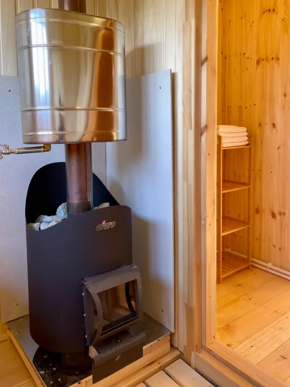 Коттедж Современный дом с баней у водохранилища — Лопотово