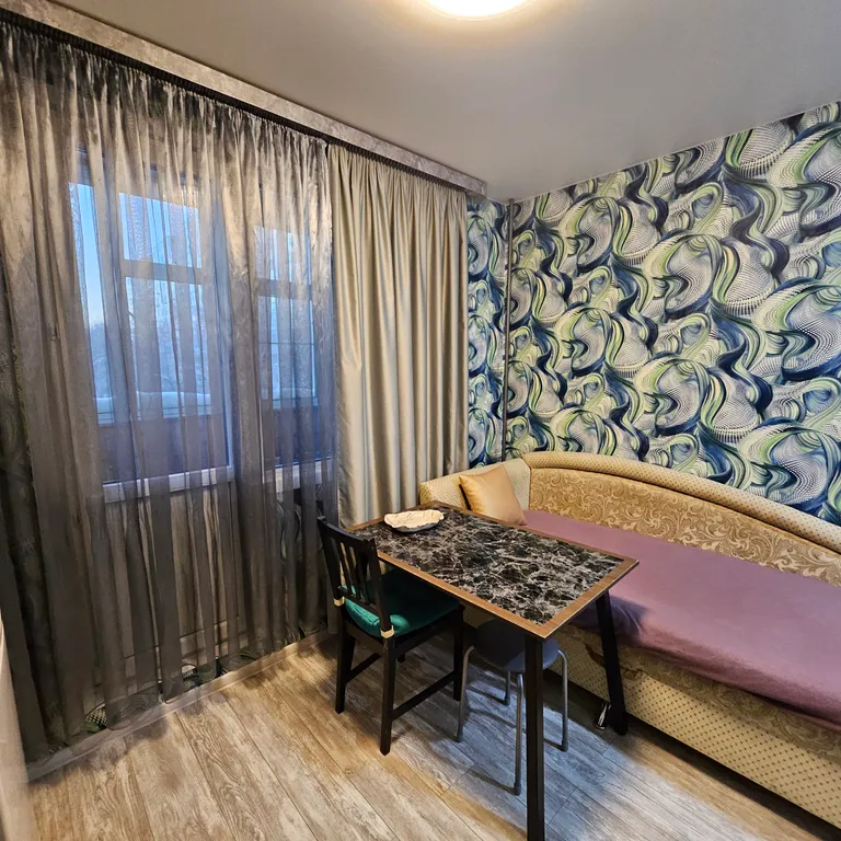 Квартира с лоджией возле станции в центре города — аренда посуточно в Королёв