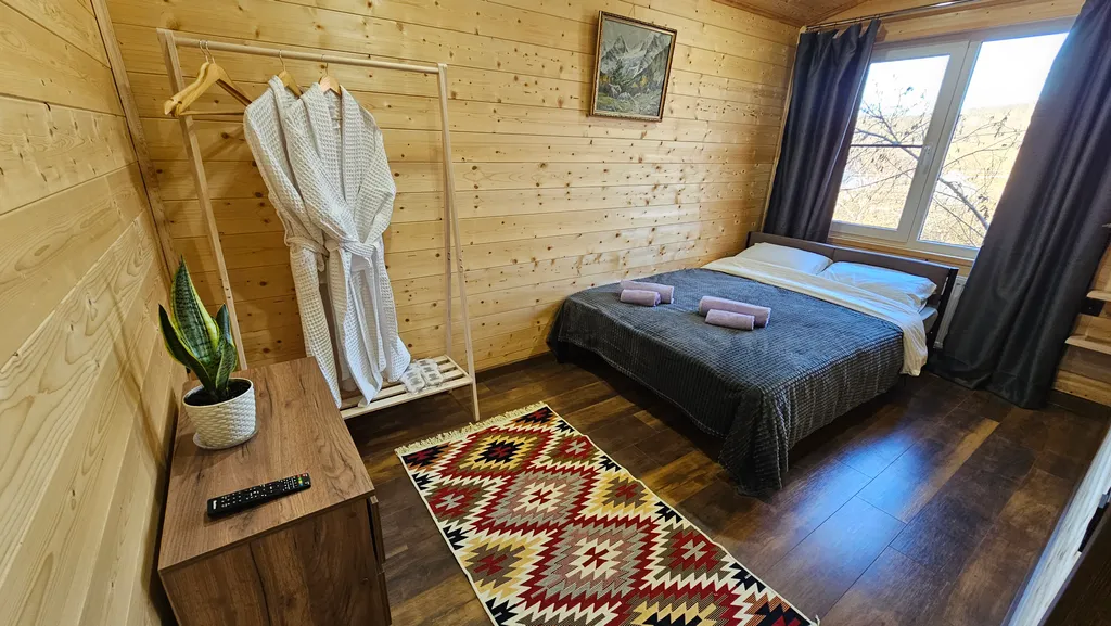 Дом с двумя спальнями и тёплым бассейном