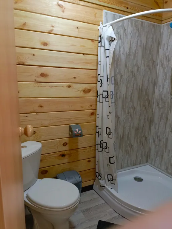 Удачный дворик с видом на горы