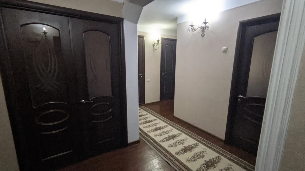 4-комнатная Квартира