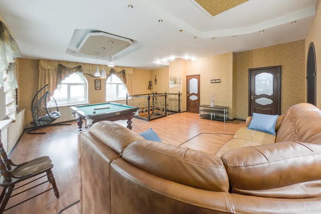 Дом со включённой стоимостью бассейна, сауны, бильярда, мангала