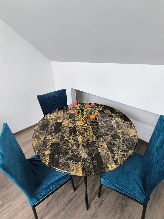 Velvet Aparts Семейные у Замка