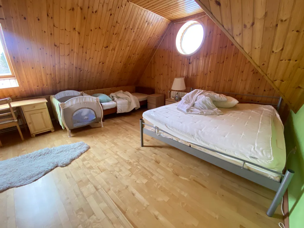 Коттедж на берегу реки с собственным пирсом