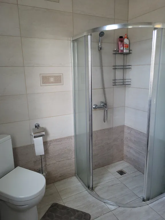 Дом у залива и клуба Фаворит