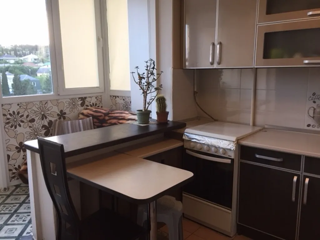 Уютная квартира в центре города с видом на горы