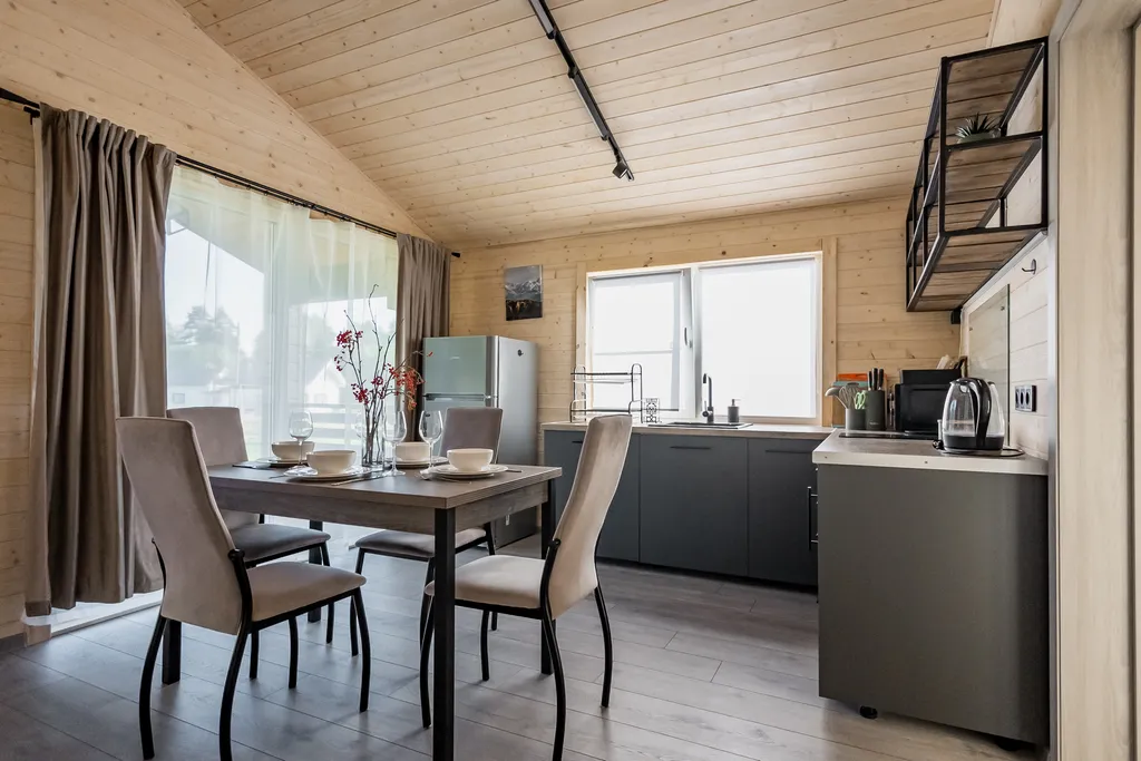 2-комнатный котедж на границе с лесом, 57м²