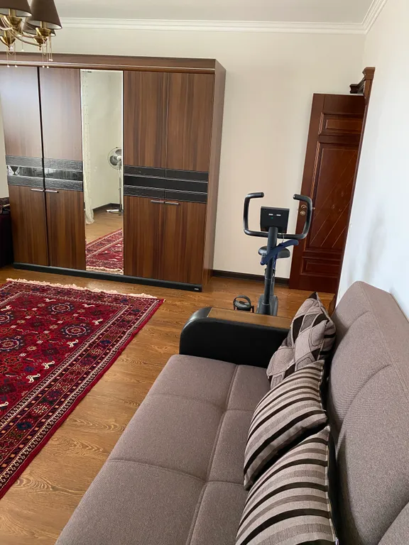 Коттедж с бассейном у Каспия