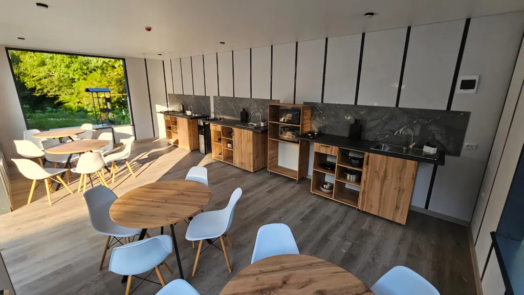 Уютные гостевые домики Колос