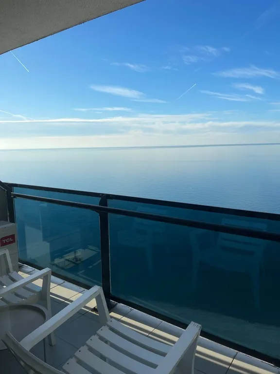 Апартамент с панорамным видом на море бич тауэр