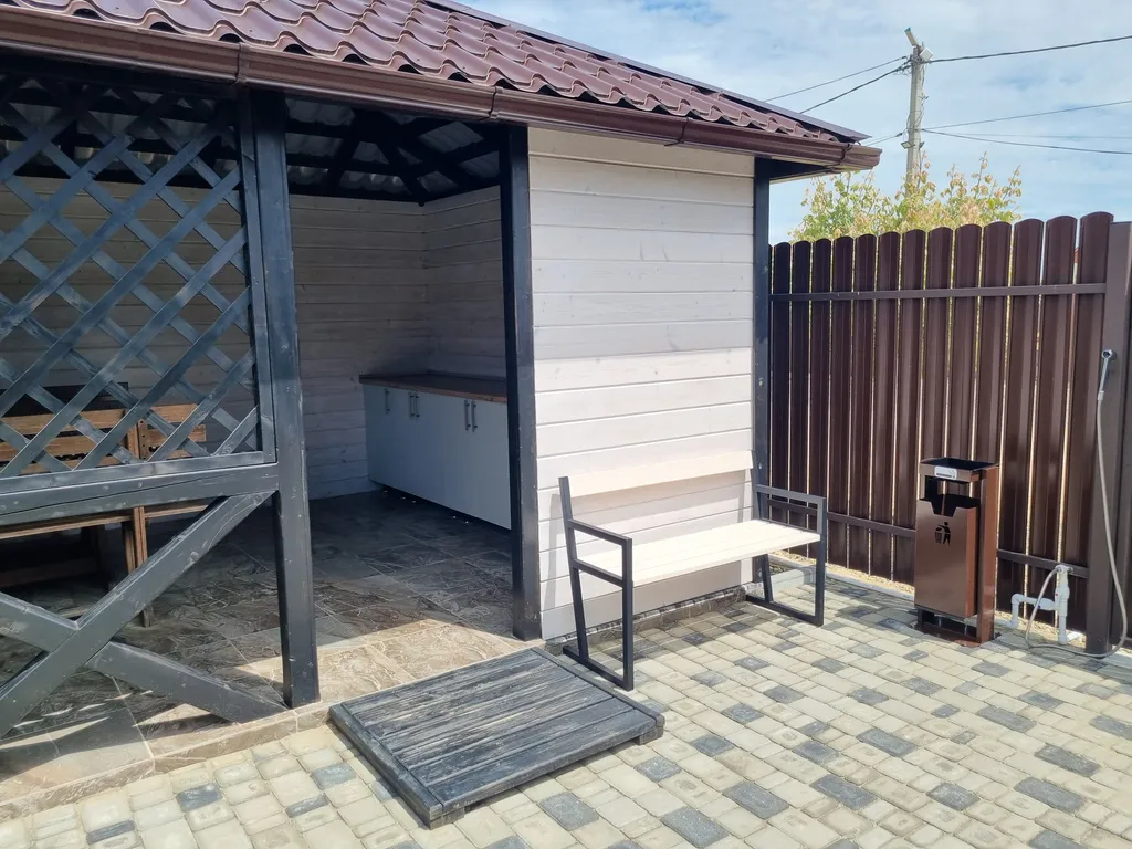 Коттедж Уютный дом на первой линии Азовского моря — Кучугуры