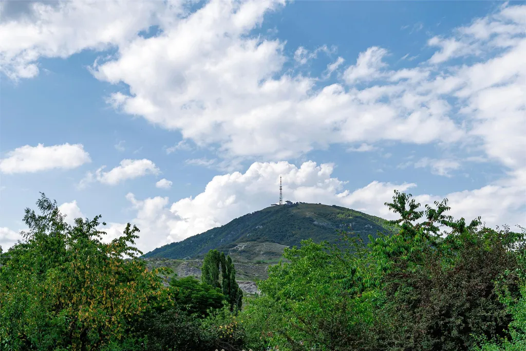 Дом с видом на гору Машук