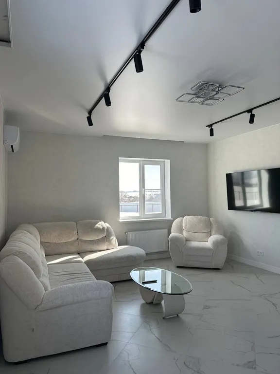 Новый, уютный дом