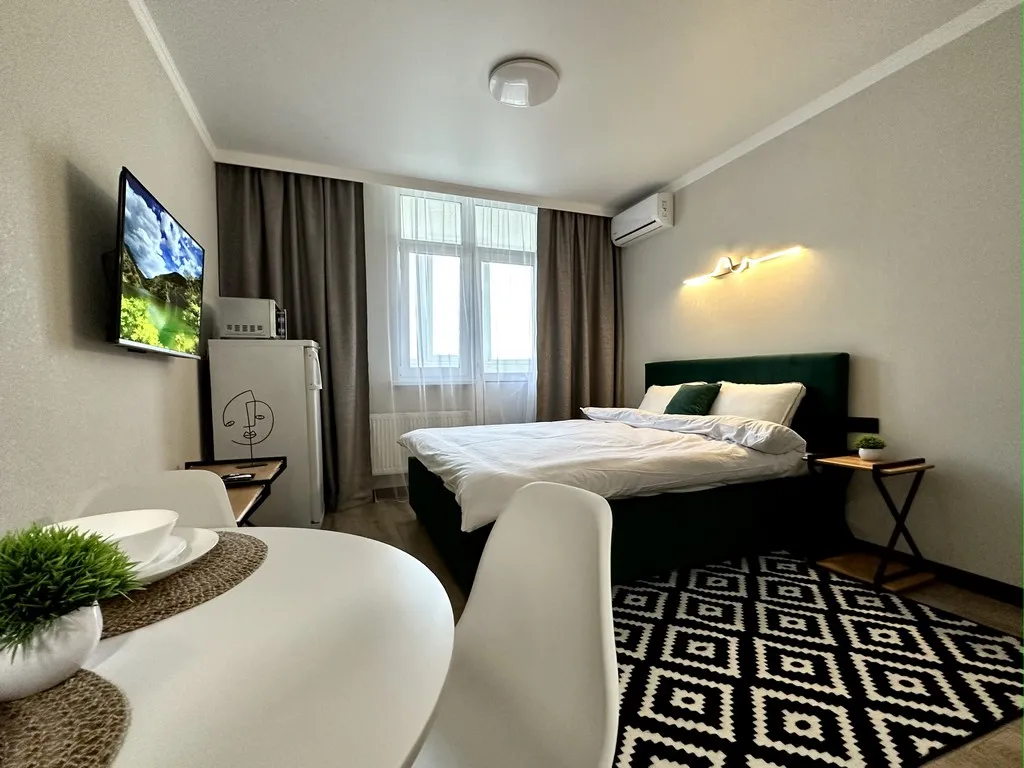 Квартира Дизайнерская студия рядом с улицей Чкалова — аренда посуточно в Оренбург