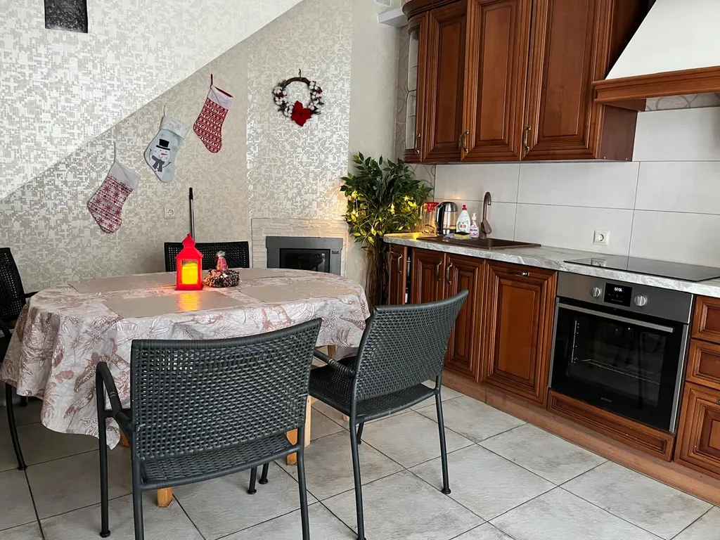 4-комнатный Дом