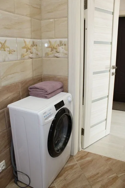 Уютнaя двухкомнaтная квартирa на пeрвом этaжe