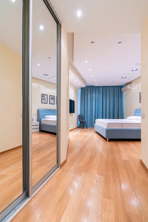 Квартира с двумя мастер-спальнями на первой береговой линии